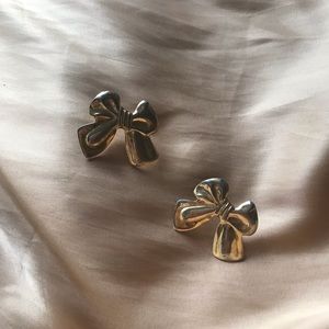 Vintage gold bow earrings
